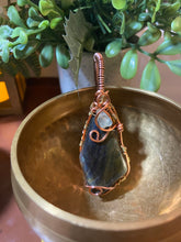 Load image into Gallery viewer, Custom wire wrapped stones