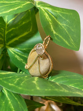 Load image into Gallery viewer, Custom wire wrapped stones